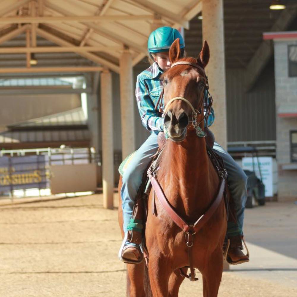 Meet your Posher, Macy